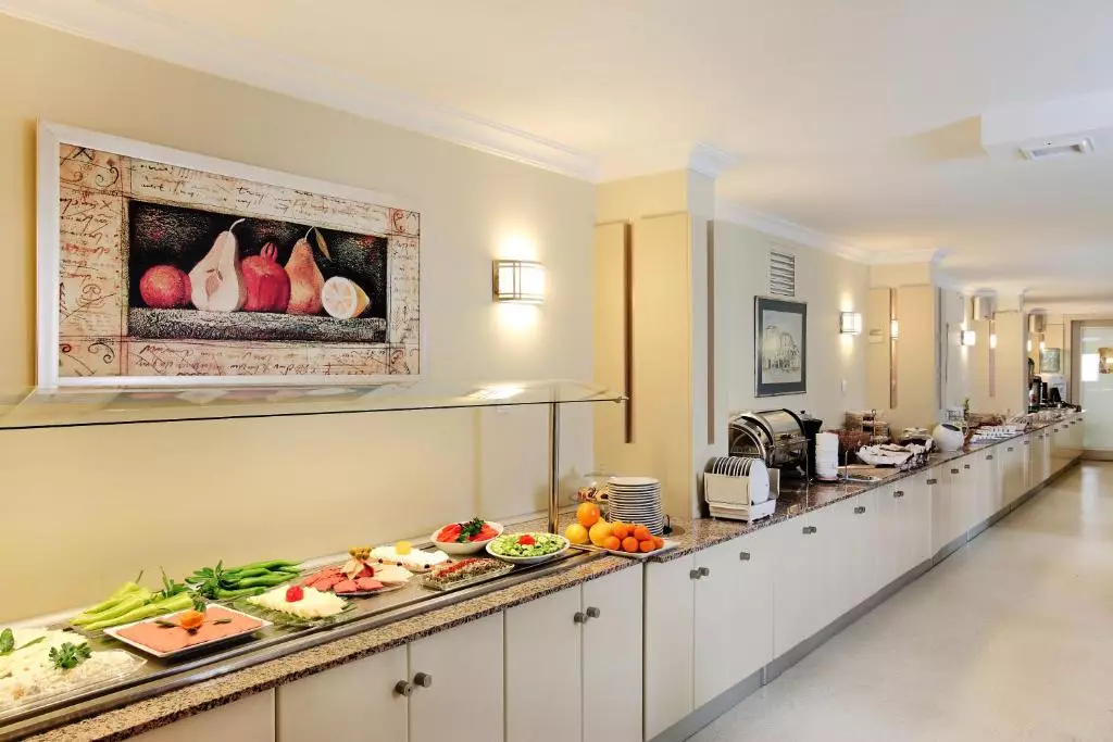 هتل ازمیر پالاس